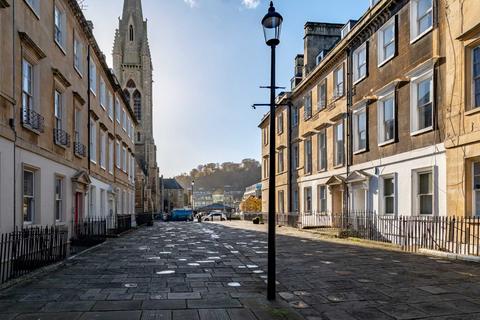 2 bedroom apartment to rent, Duke Street, Bath