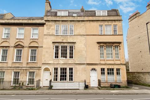 2 bedroom apartment to rent, Bathwick Street, Bath BA2