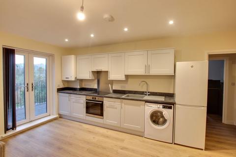 2 bedroom apartment to rent, Lower Bristol Road, Bath