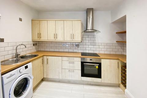 2 bedroom apartment to rent, Bathwick Street, Bath BA2