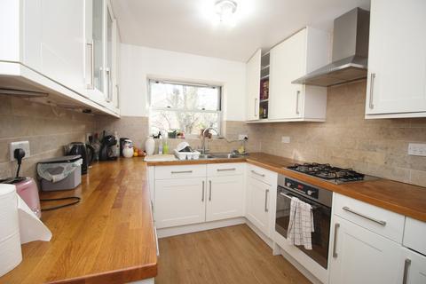 2 bedroom apartment to rent, Hockley Court, Weston Park West