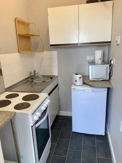 1 bedroom flat to rent, VICTORIA ROAD, HARBORNE, BIRMINGHAM B17