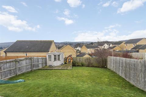 4 bedroom detached house for sale, Oaklea, Bradford BD10