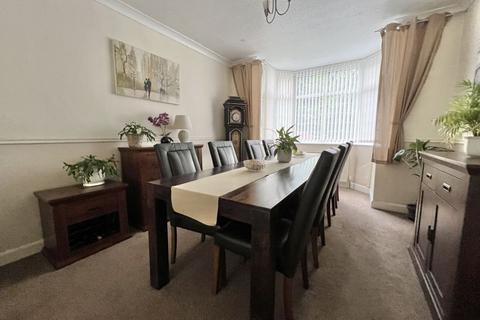 4 bedroom semi-detached house for sale, Eachelhurst Road, Sutton Coldfield,