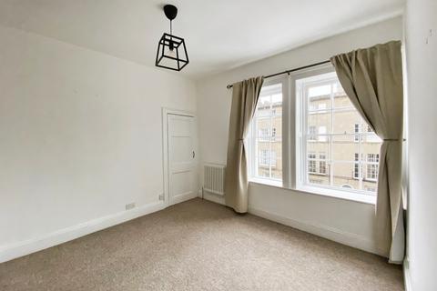 2 bedroom apartment to rent, Bathwick Street, Bath BA2