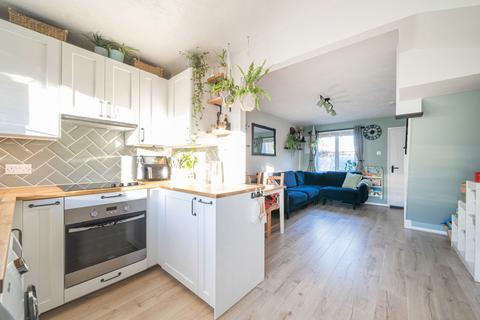 2 bedroom end of terrace house for sale, Willow Close, Somerset BA2